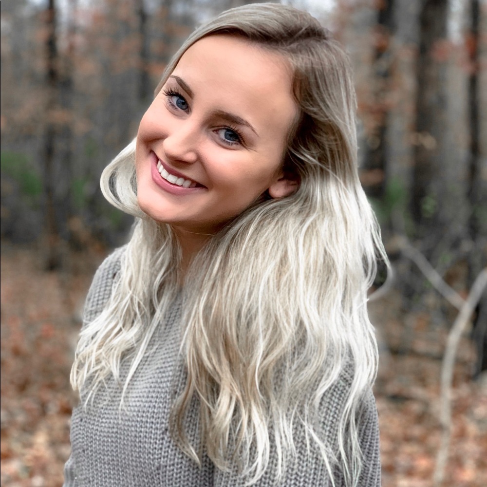 Meet your Posher, Kayla